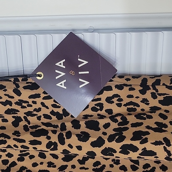 NWT Ava & Viv Leopard print midi skirt 1X - Picture 3 of 5